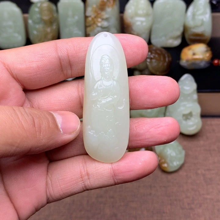 和田玉（糖玉）未镶嵌颈饰