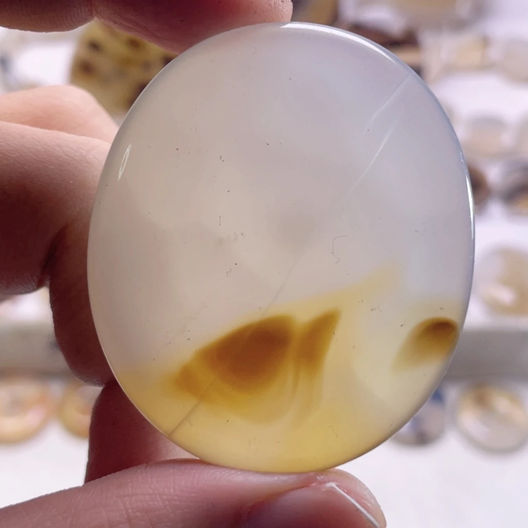玛瑙/玉髓未镶嵌珠宝奇石