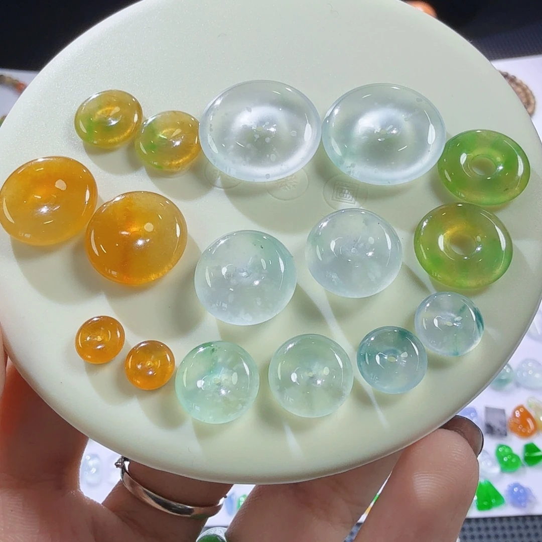 翡翠未镶嵌颈饰任意一对不同价