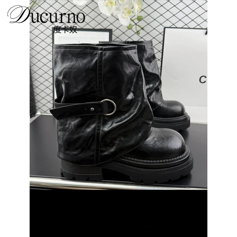 厚底增高百搭套筒时装鞋2025新款女款靴子女爆款短筒靴轻便不累脚