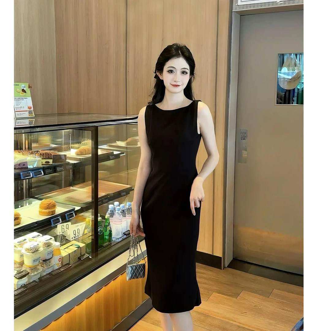 GIRDEAR/哥弟冬季新款爆款时尚法式一字领无袖洋气连衣裙1500486