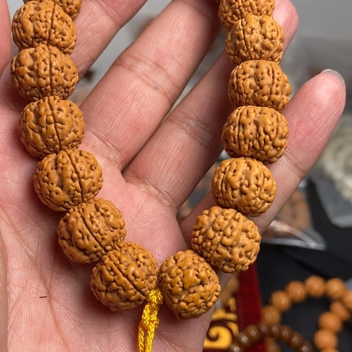 猴头核桃吊坠哥***说今天