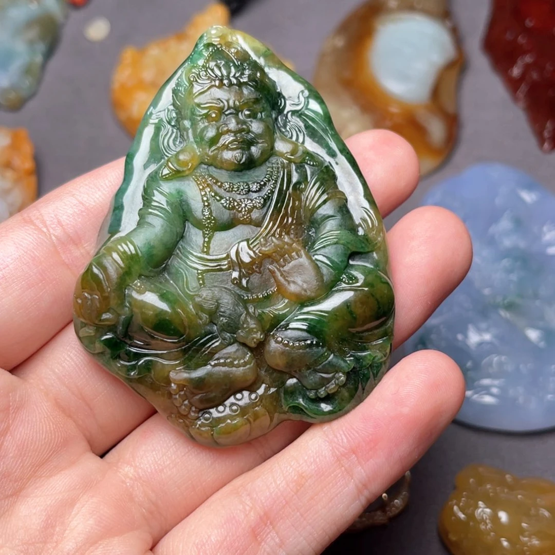 翡翠未镶嵌颈饰/****/