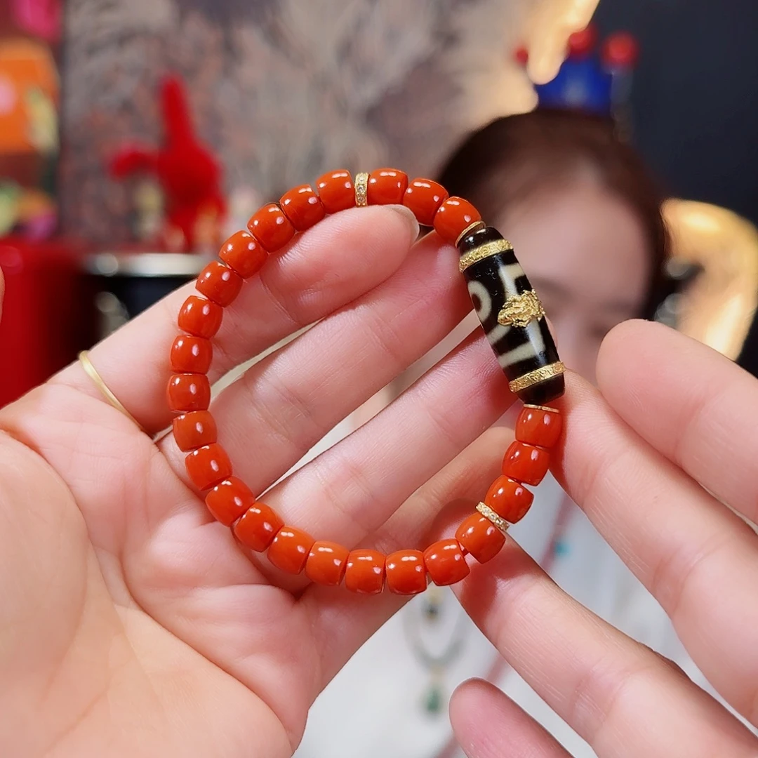 南红玛瑙18K金镶嵌手链