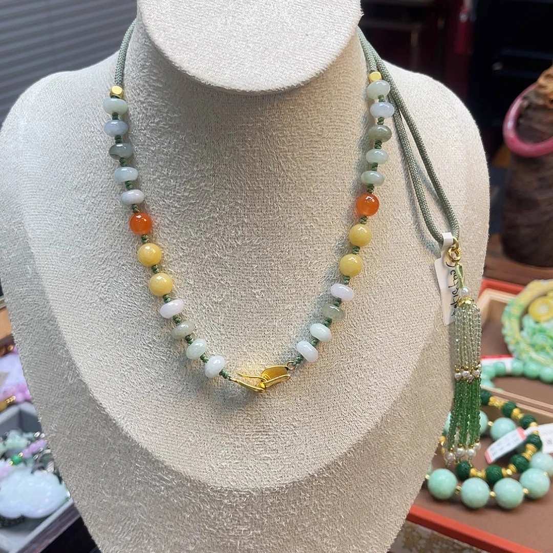 翡翠未镶嵌项链炸