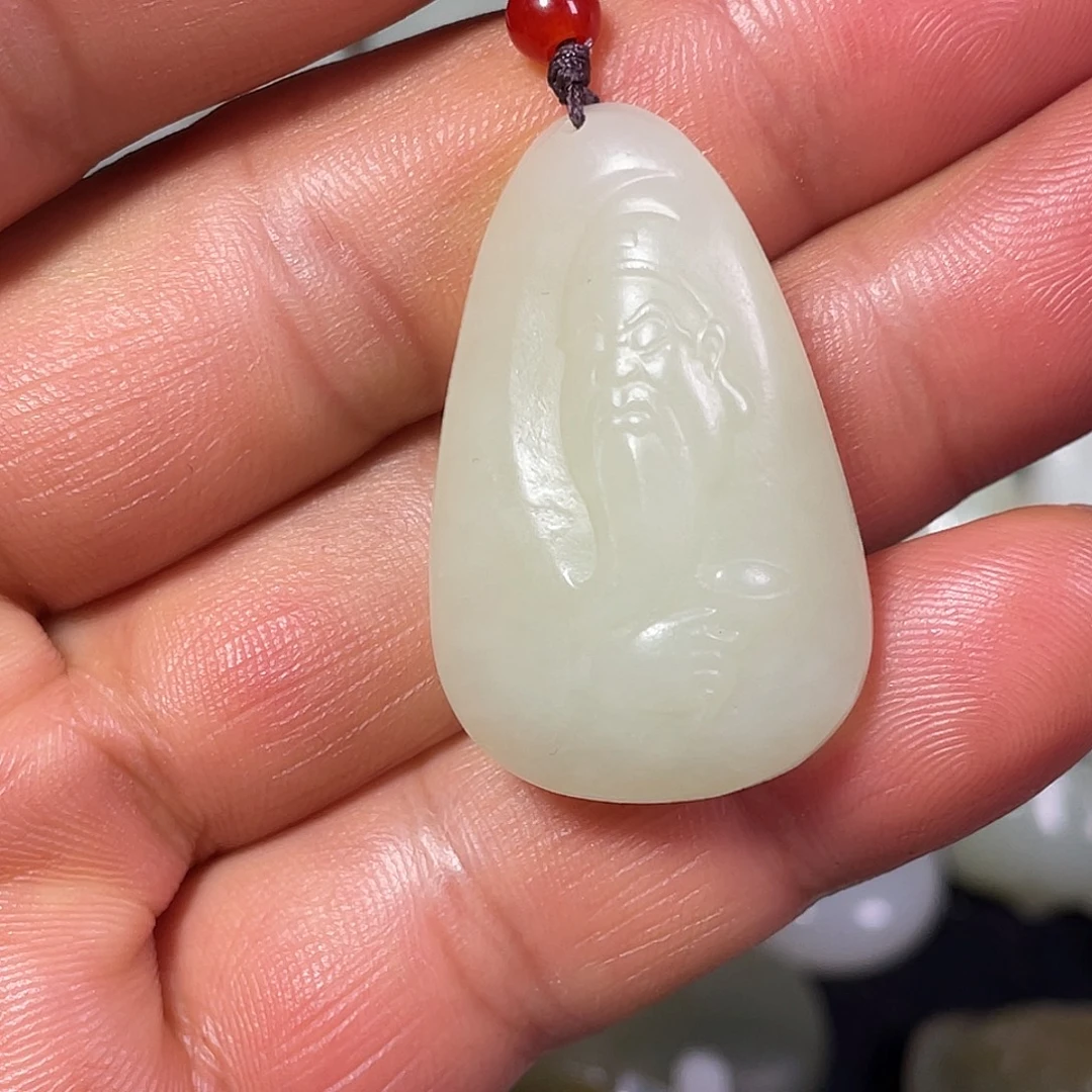 和田玉未镶嵌颈饰吊坠