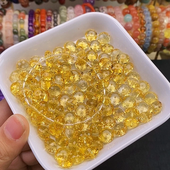未镶嵌25个黄水晶多切面卡10x6玛瑙/玉髓