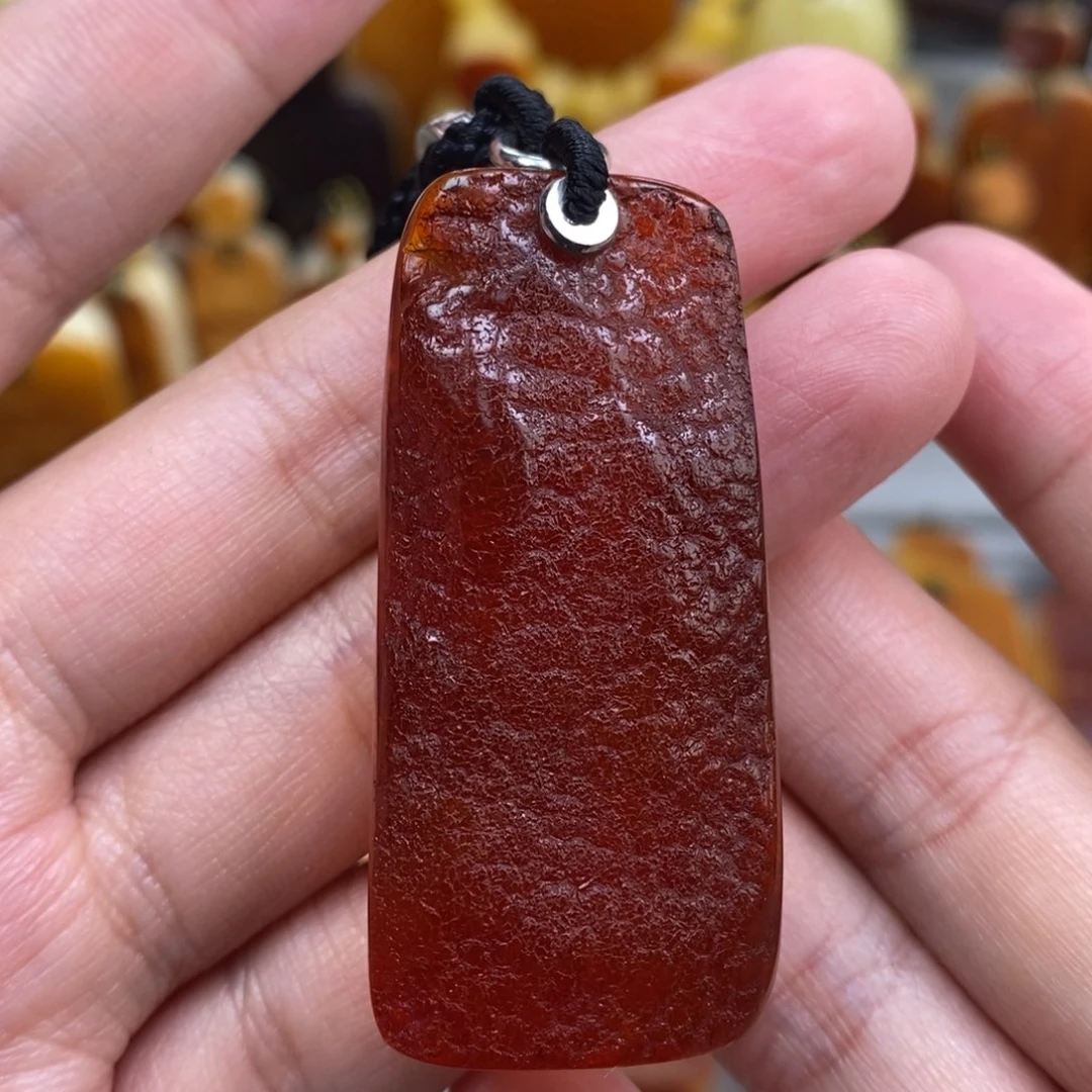 蜜蜡未镶嵌珠宝奇石