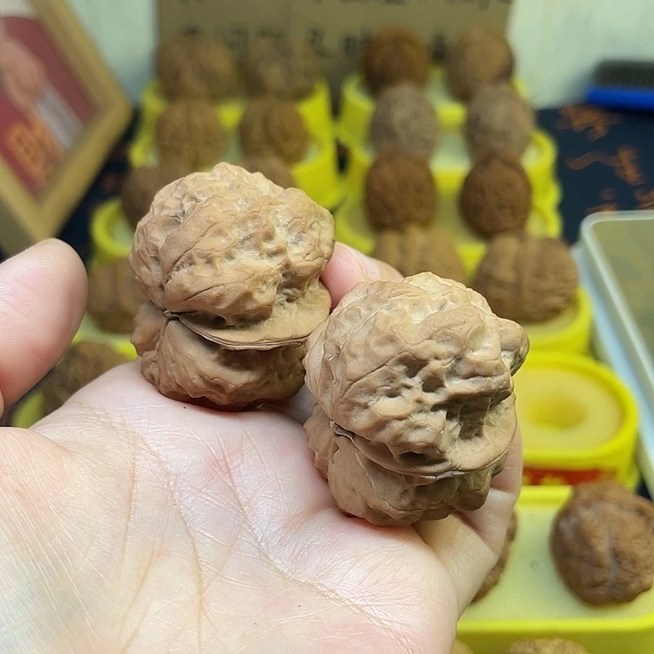 文玩核桃把件20、金尊龙脊42