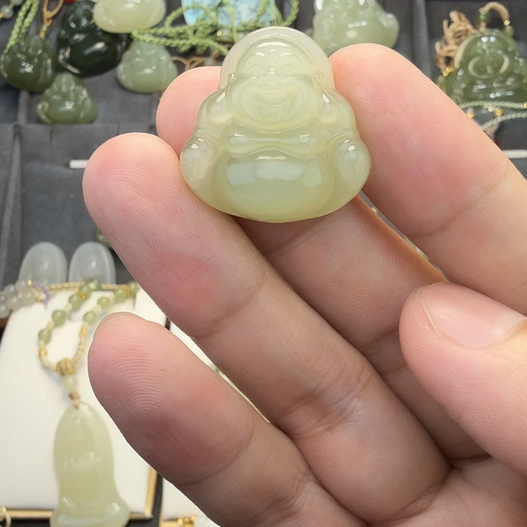 和田玉未镶嵌颈饰25mm佛公特价款