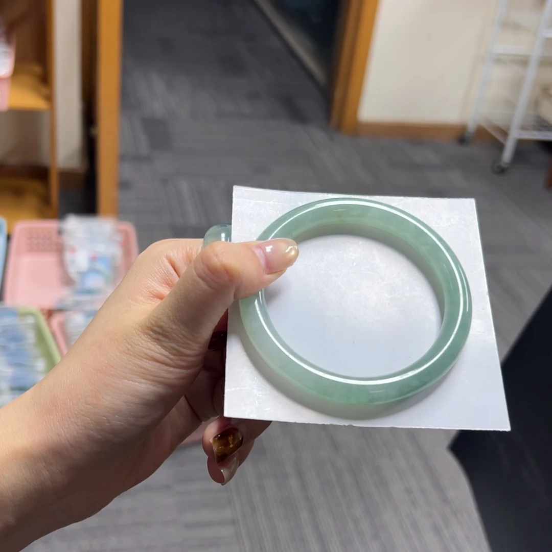 翡翠未镶嵌手镯翡翠手镯