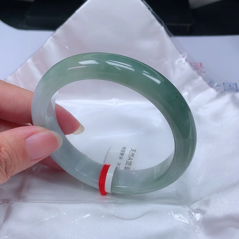 【闪购商品】翡翠手镯未镶嵌，