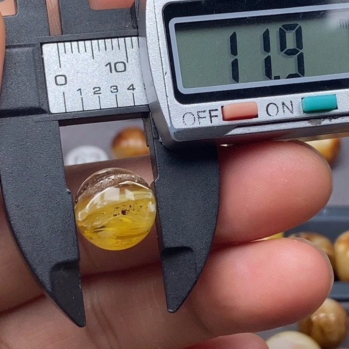 未镶嵌蜜蜡珠宝奇石