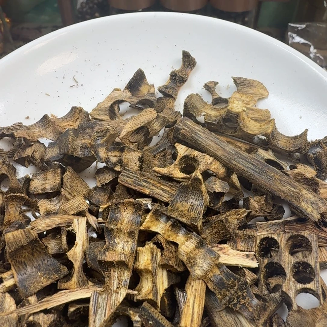 沉香沉香碎屑钻孔料