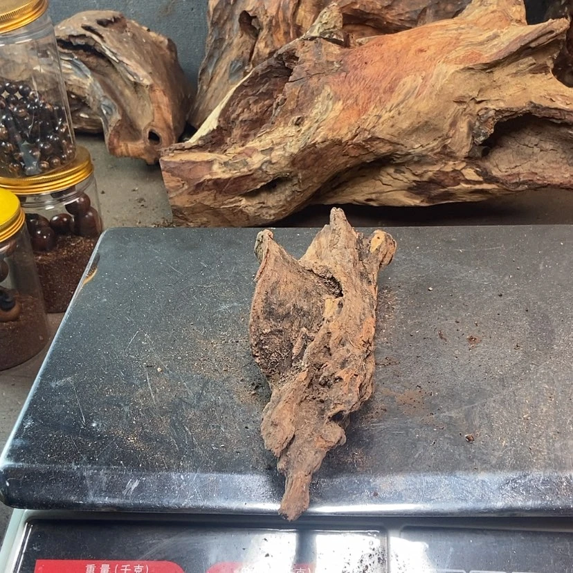 【闪购商品】黄花梨/降香黄檀三*