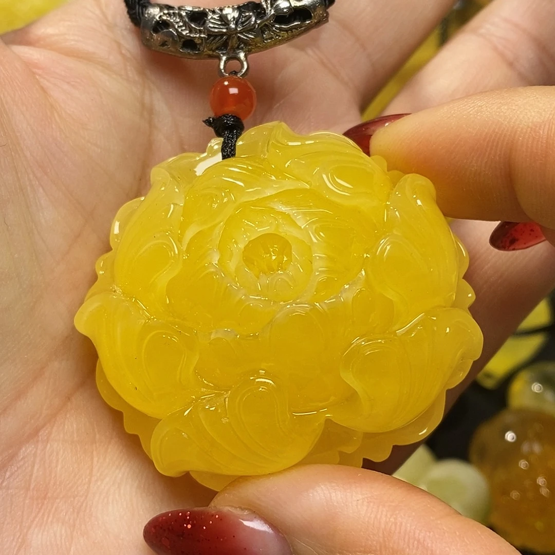 蜜蜡未镶嵌珠宝奇石