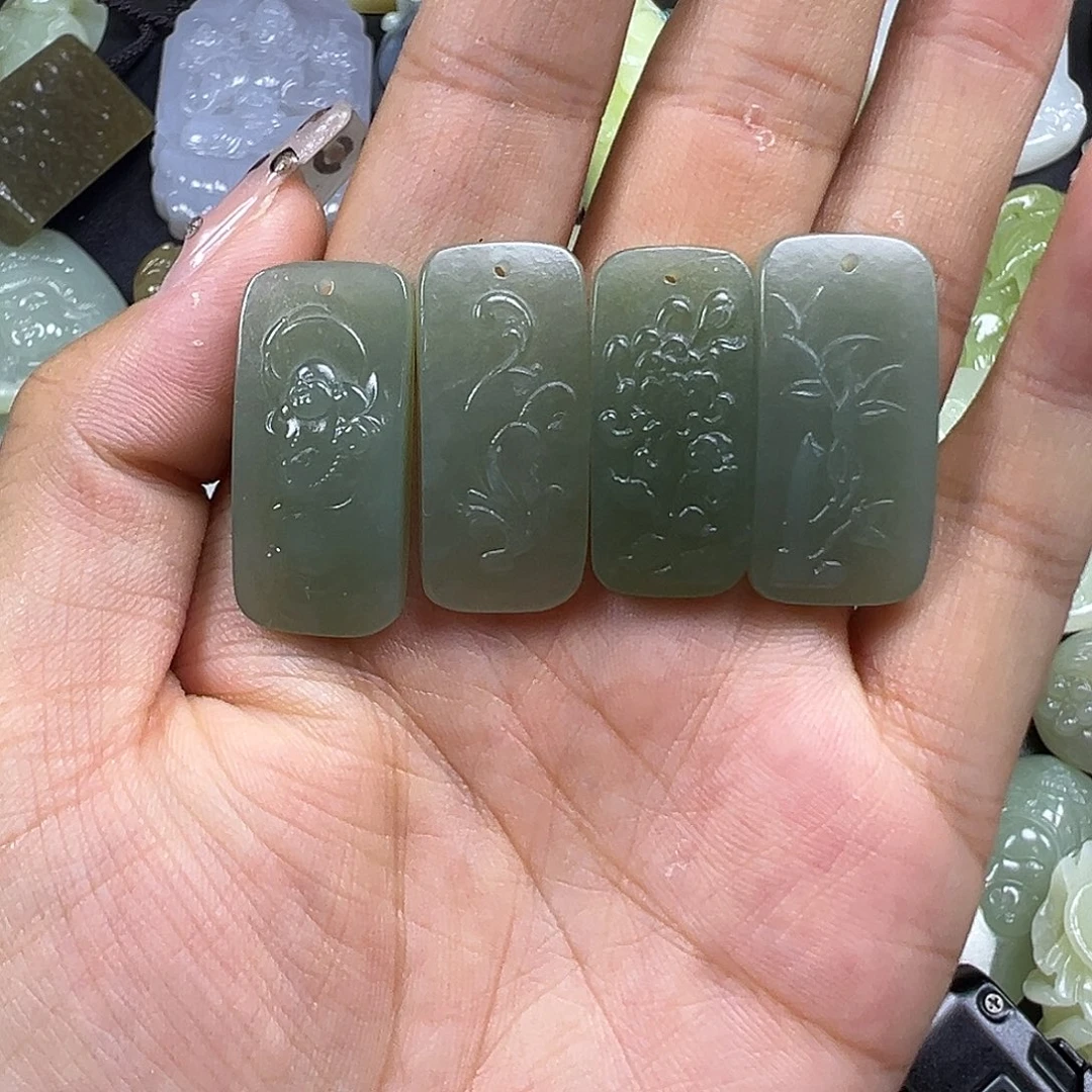 颈饰未镶嵌和田玉