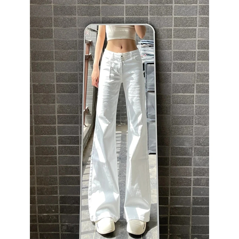 白色弯刀直筒微喇牛仔裤男秋季高腰显瘦穿搭裤子情侣款高街阔腿裤