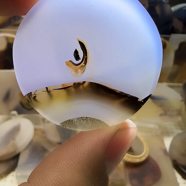 玛瑙/玉髓未镶嵌珠宝奇石