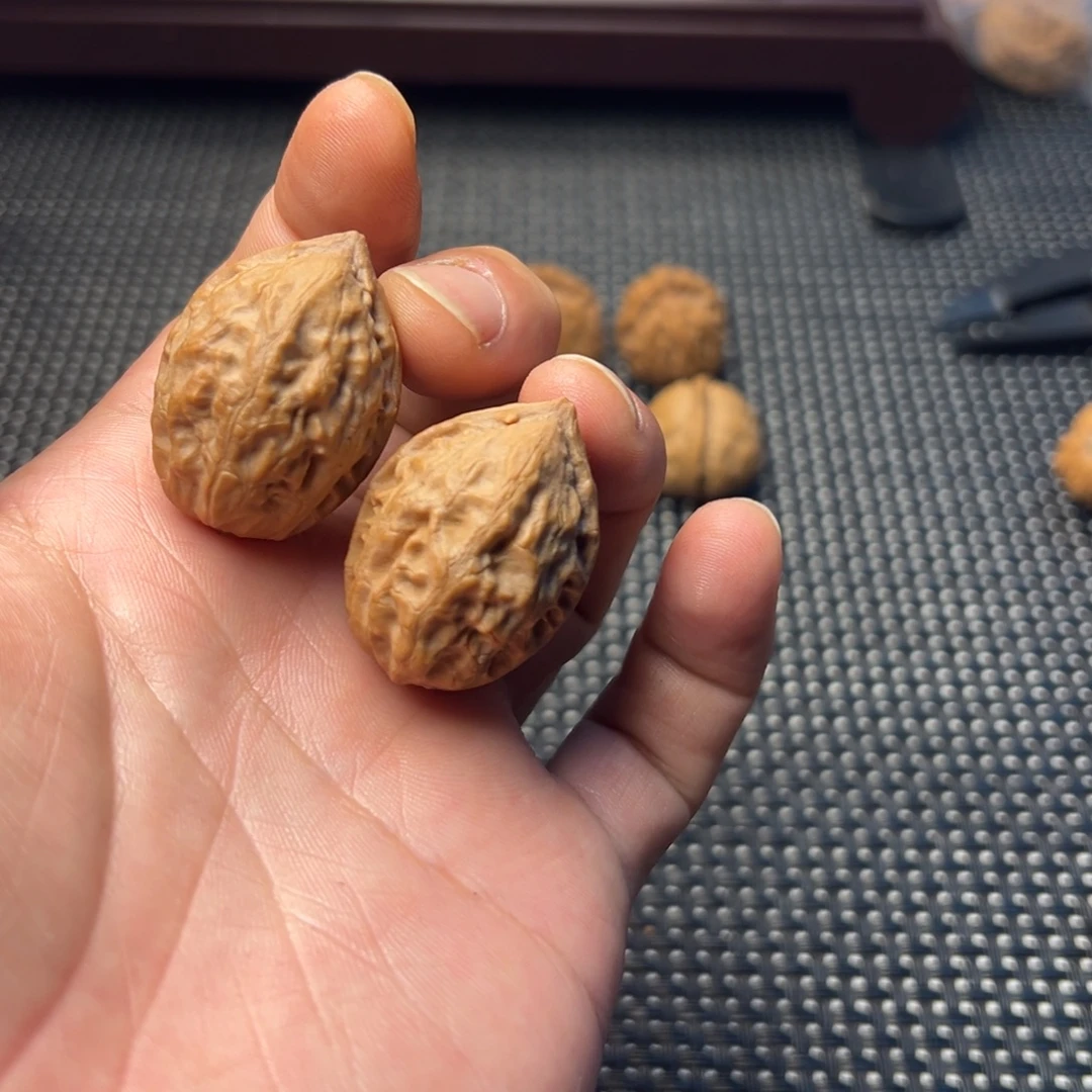 把件文玩核桃黄金叶