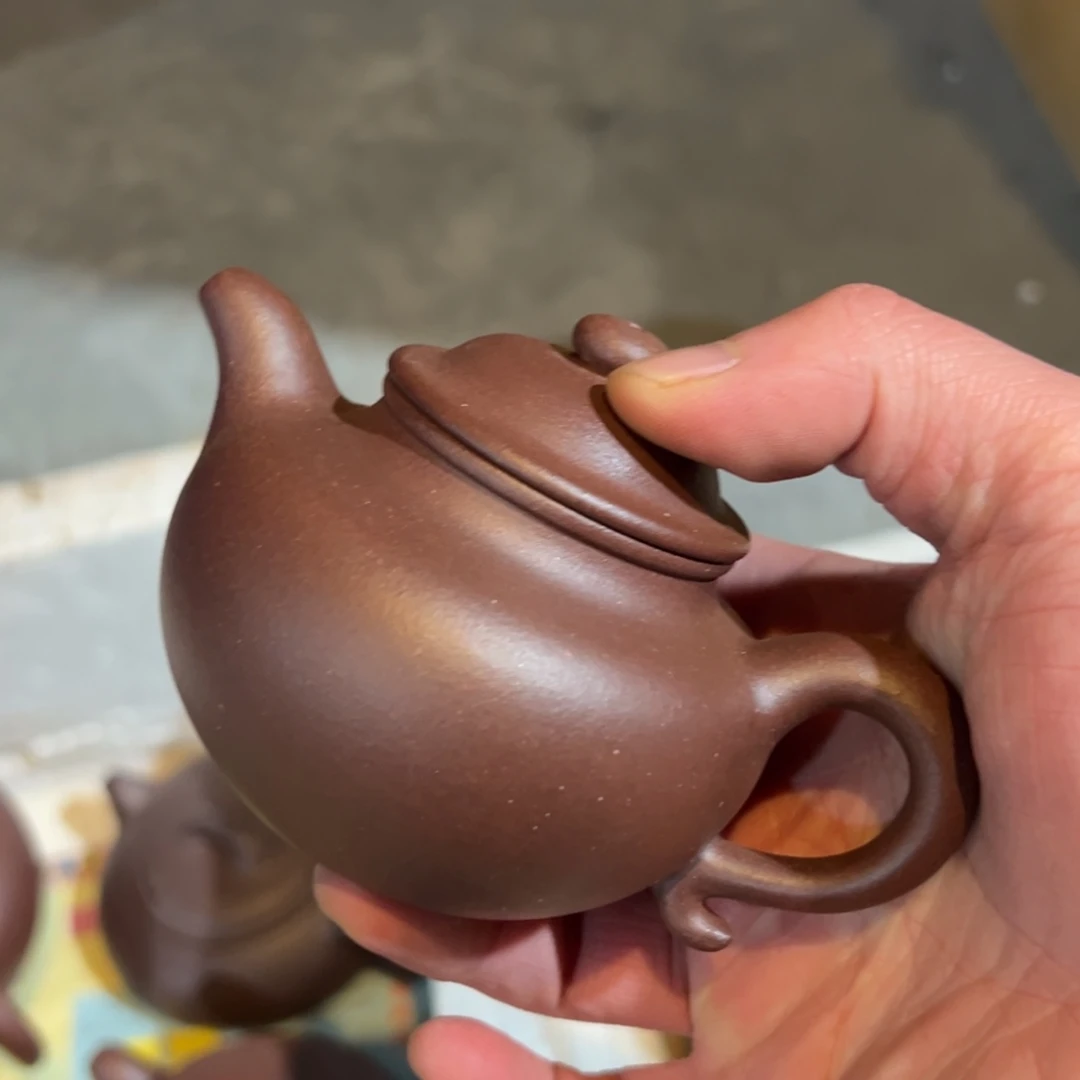 茶壶紫砂紫砂的味道很