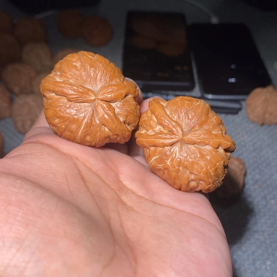 桃核吊坠元宝兔子头