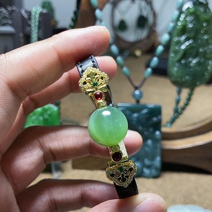 和田玉（碧玉）未镶嵌颈饰