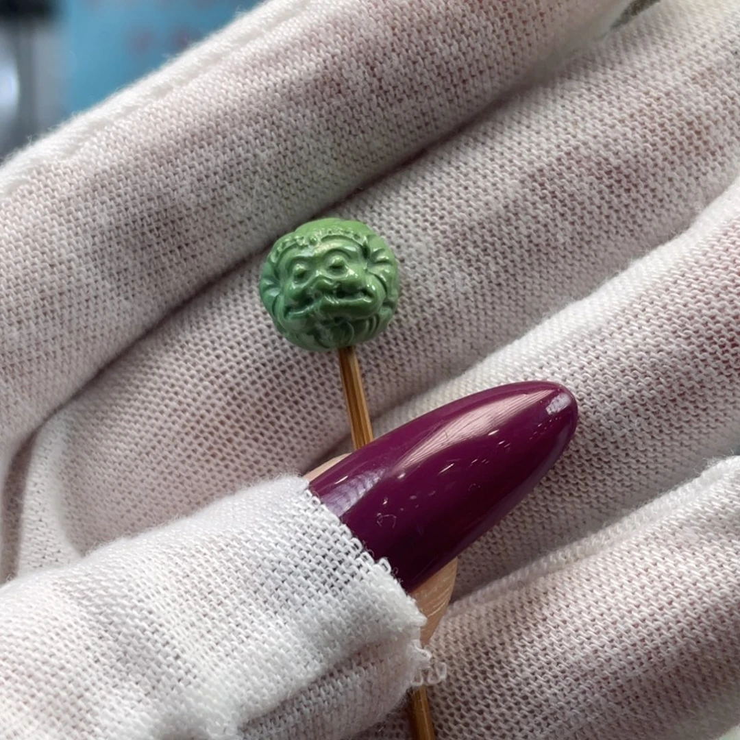 绿松石未镶嵌挂件