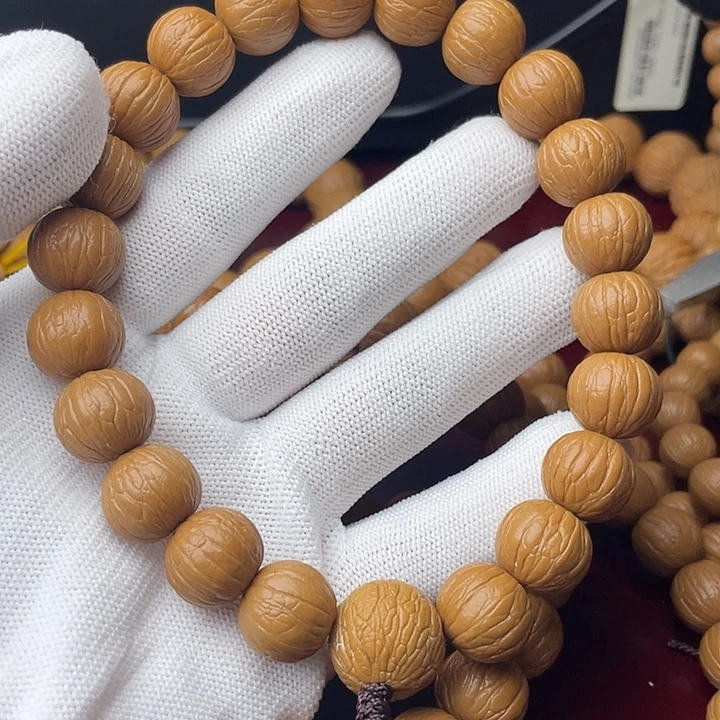 吊坠猴头核桃聚宝盆