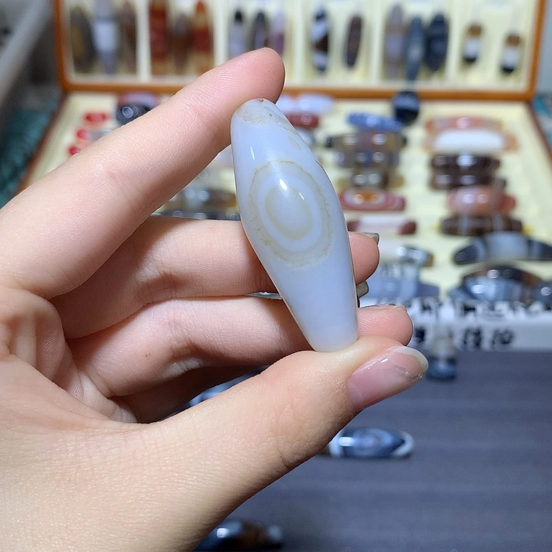 手***1玛瑙/玉髓未镶嵌颈饰