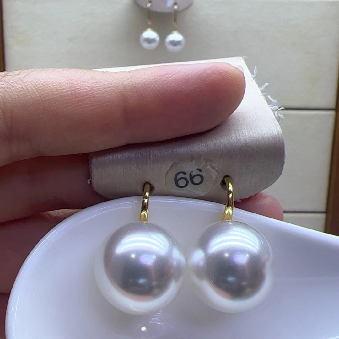 18K金镶嵌淡水珍珠耳饰