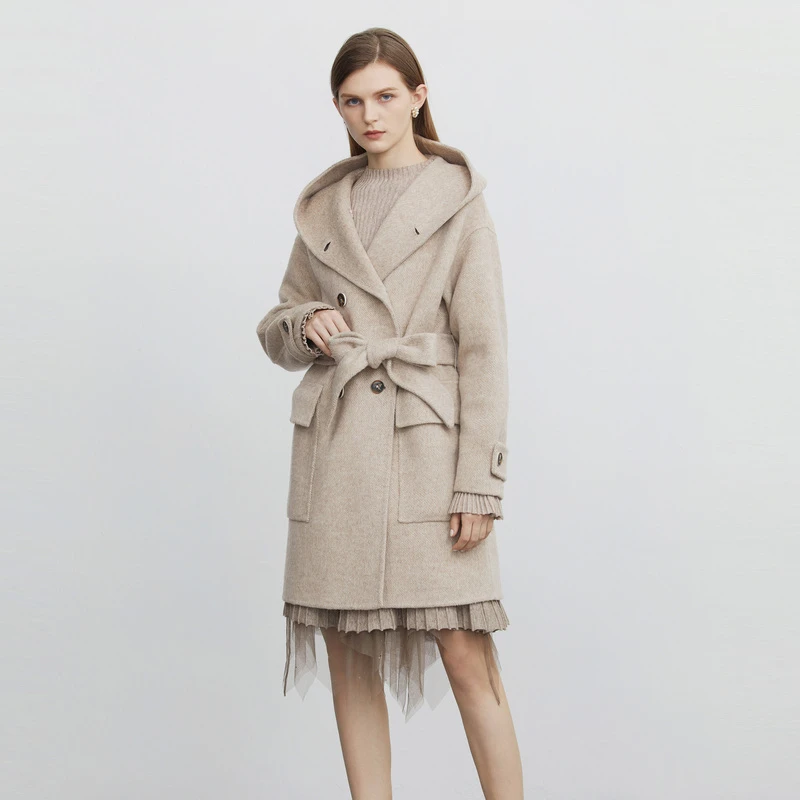 圣迪奥女装秋冬季高端轻奢气质时尚连帽毛呢大衣外套S22482524