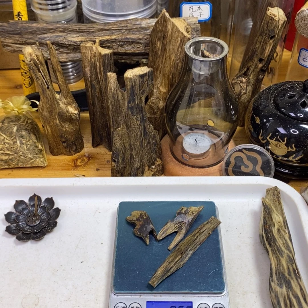 沉香高油香薰路河9克