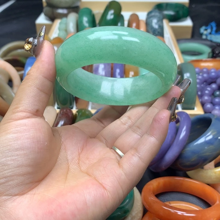 未镶嵌手镯石英质玉用****8