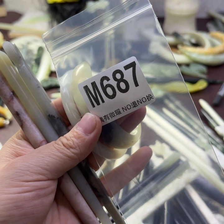 蛇纹石玉发饰合金天**边