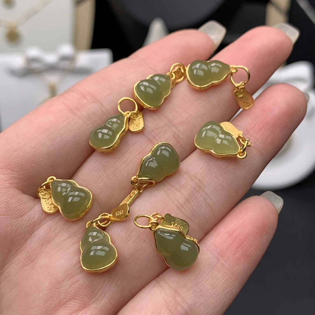 和田玉葫芦精致银吊坠提溜