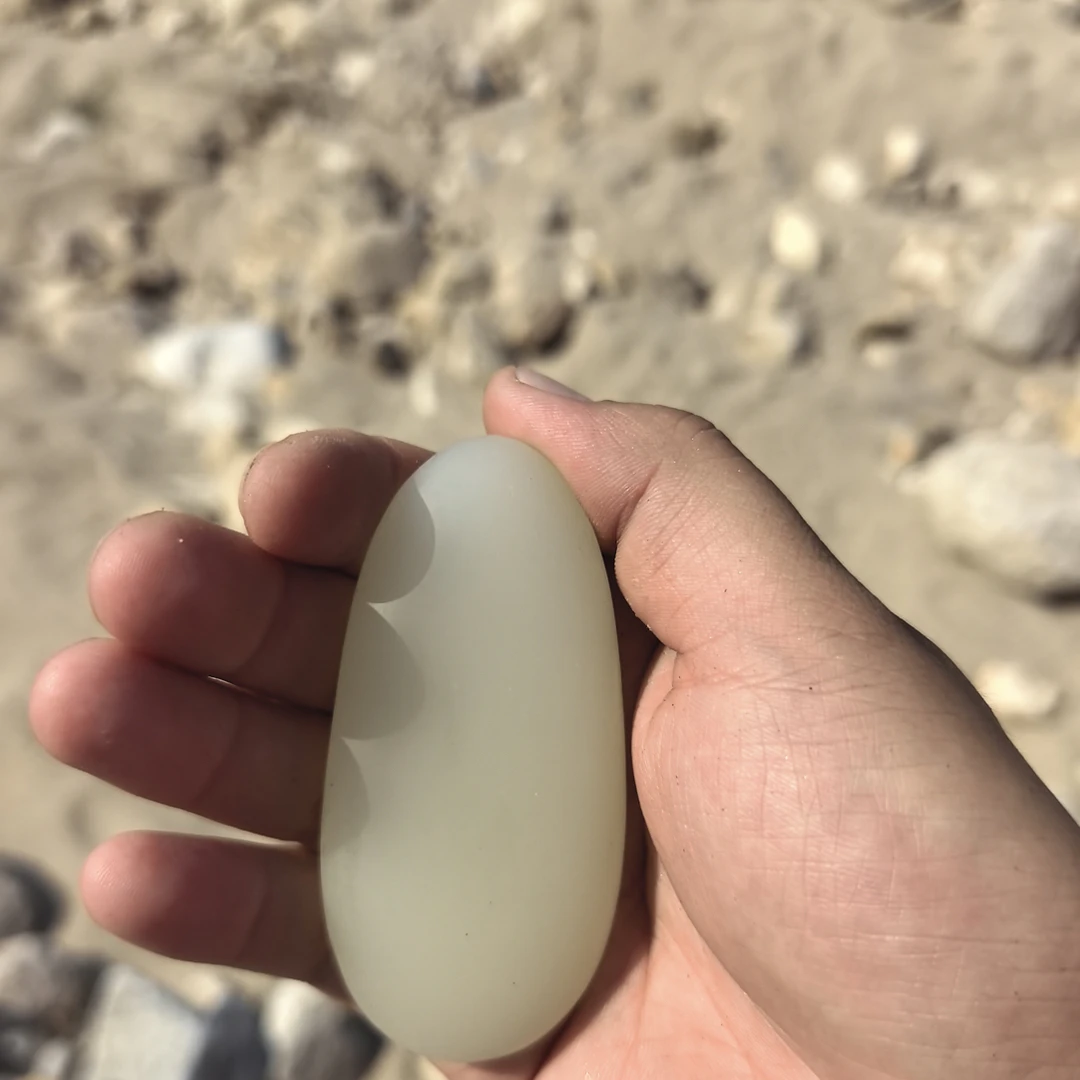 新疆大白无裂无杂质手把件