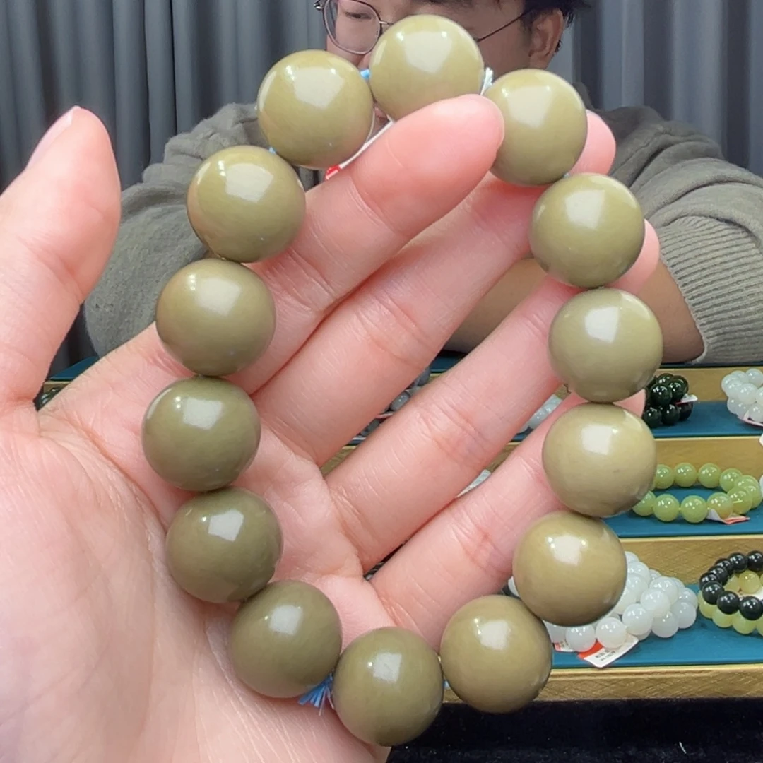 和田玉未镶嵌手串天然和田玉新疆沙枣青16
