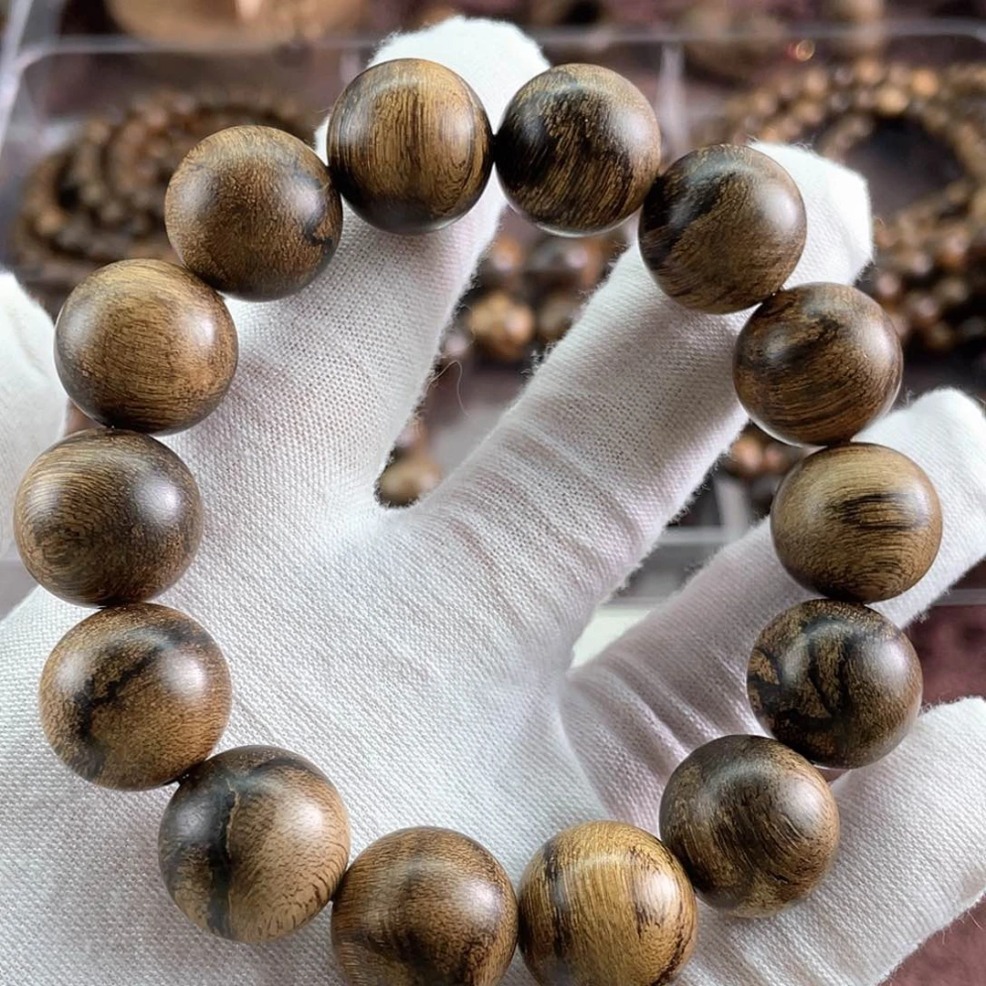 沉香手串春**雨越南芽庄白棋虎斑留疤