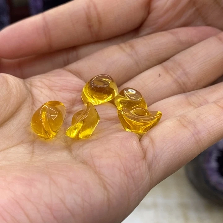 N***y未镶嵌紫晶大型摆件（非配饰）