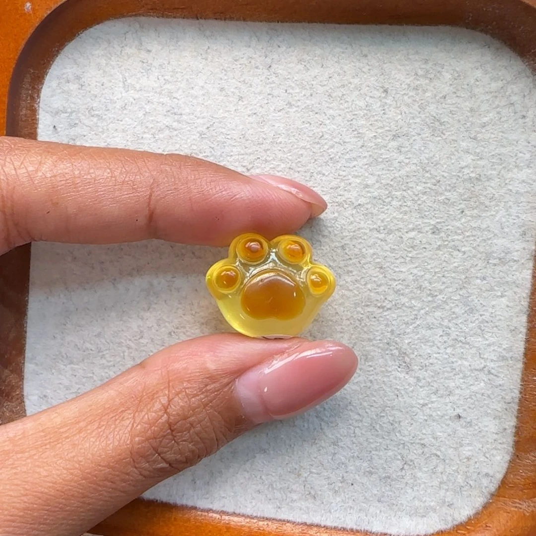 琥珀颈饰未镶嵌琥珀