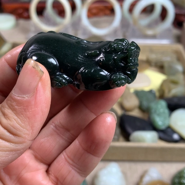 和田玉（糖玉）未镶嵌手镯