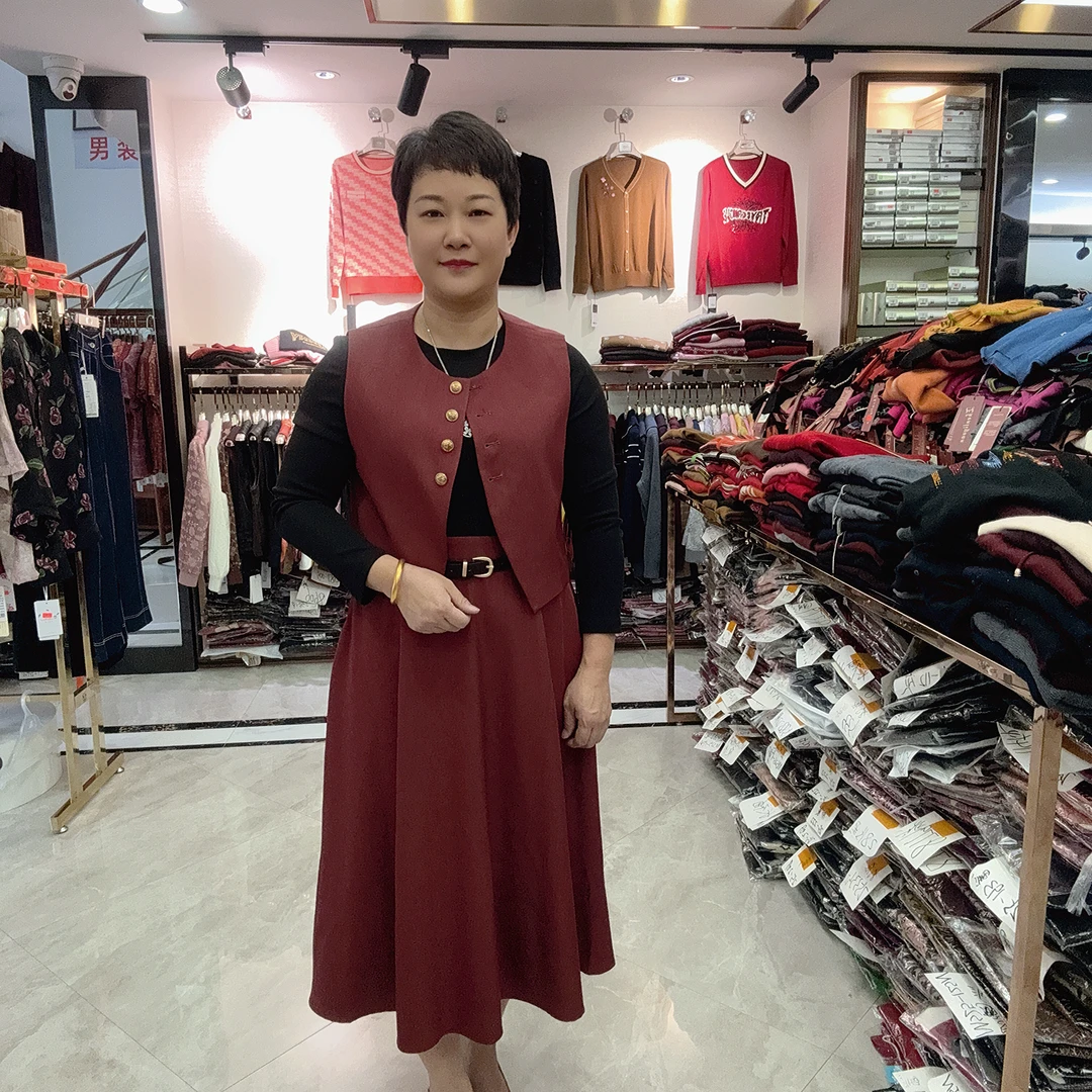 【燕珍时装】2025秋季新款683229显瘦气质休闲复古两件套裙 欧