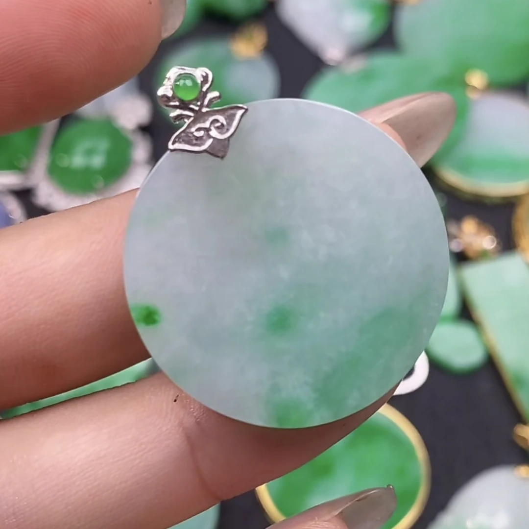 缅甸翡翠A货18k金镶嵌圆无事牌
