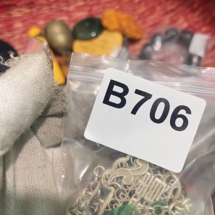 果***瓷片直播间火爆热卖