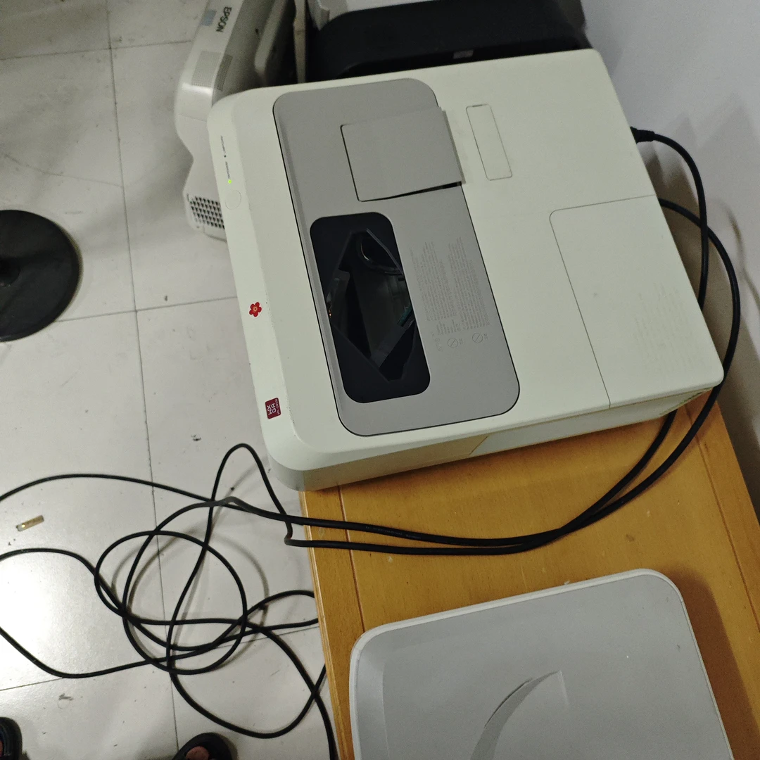 高清投影仪运费到付