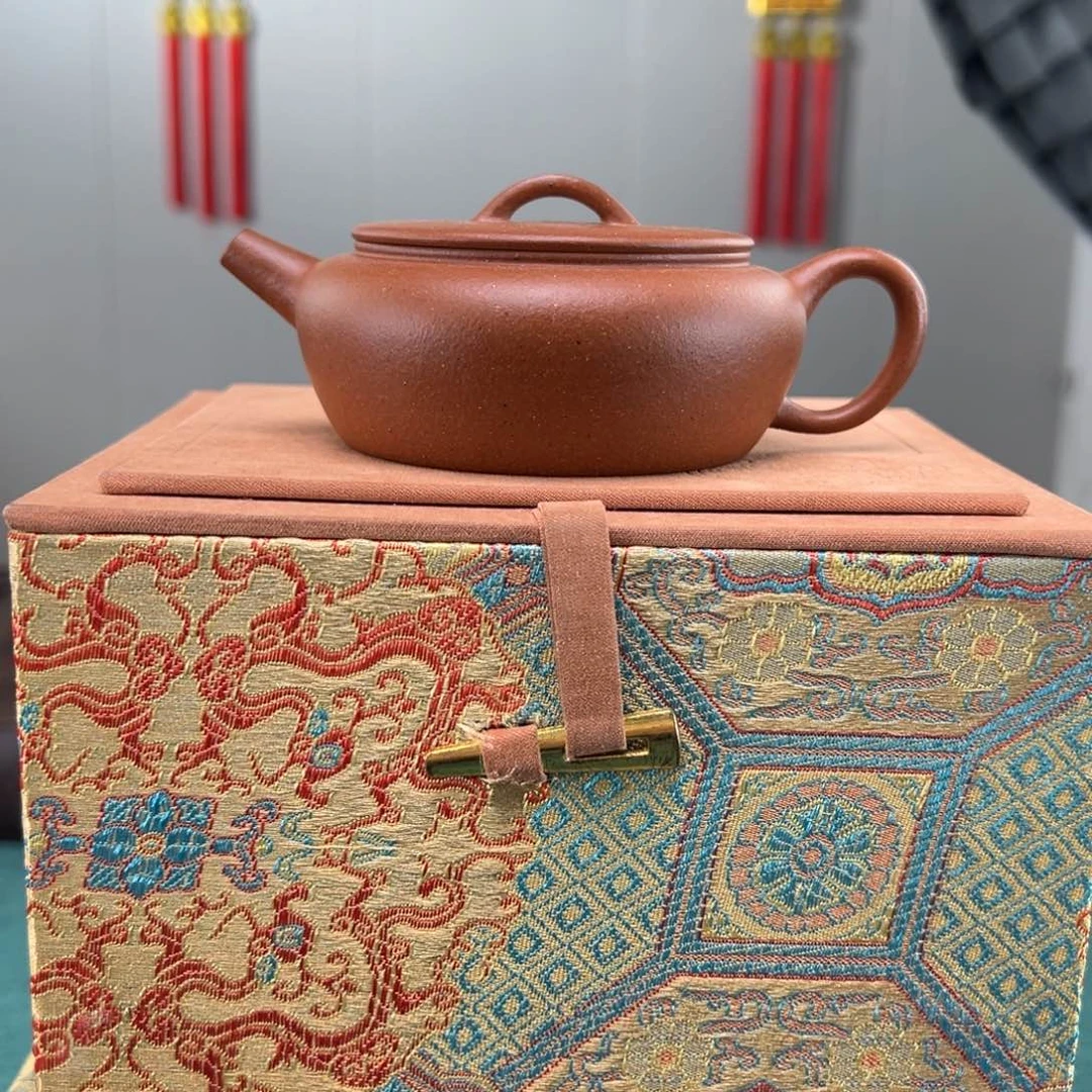 宜兴紫砂壶的制作微瑕