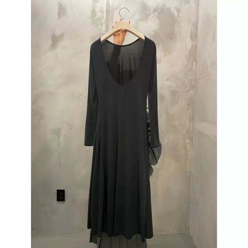 东大门女装新品露背连衣裙A字版型