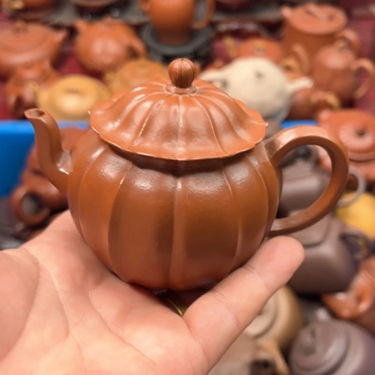阿***、茶壶紫砂紫砂………………………………