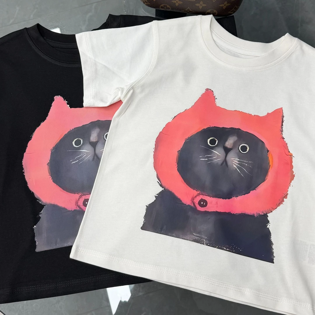 儿童早春纯棉红帽肥猫短袖